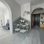 Silver Stone By Grafit Lejlighed Legnica