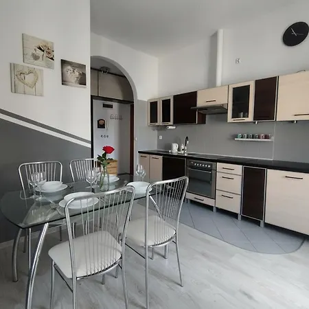 アパート Silver Stone By Grafit レグニツァ